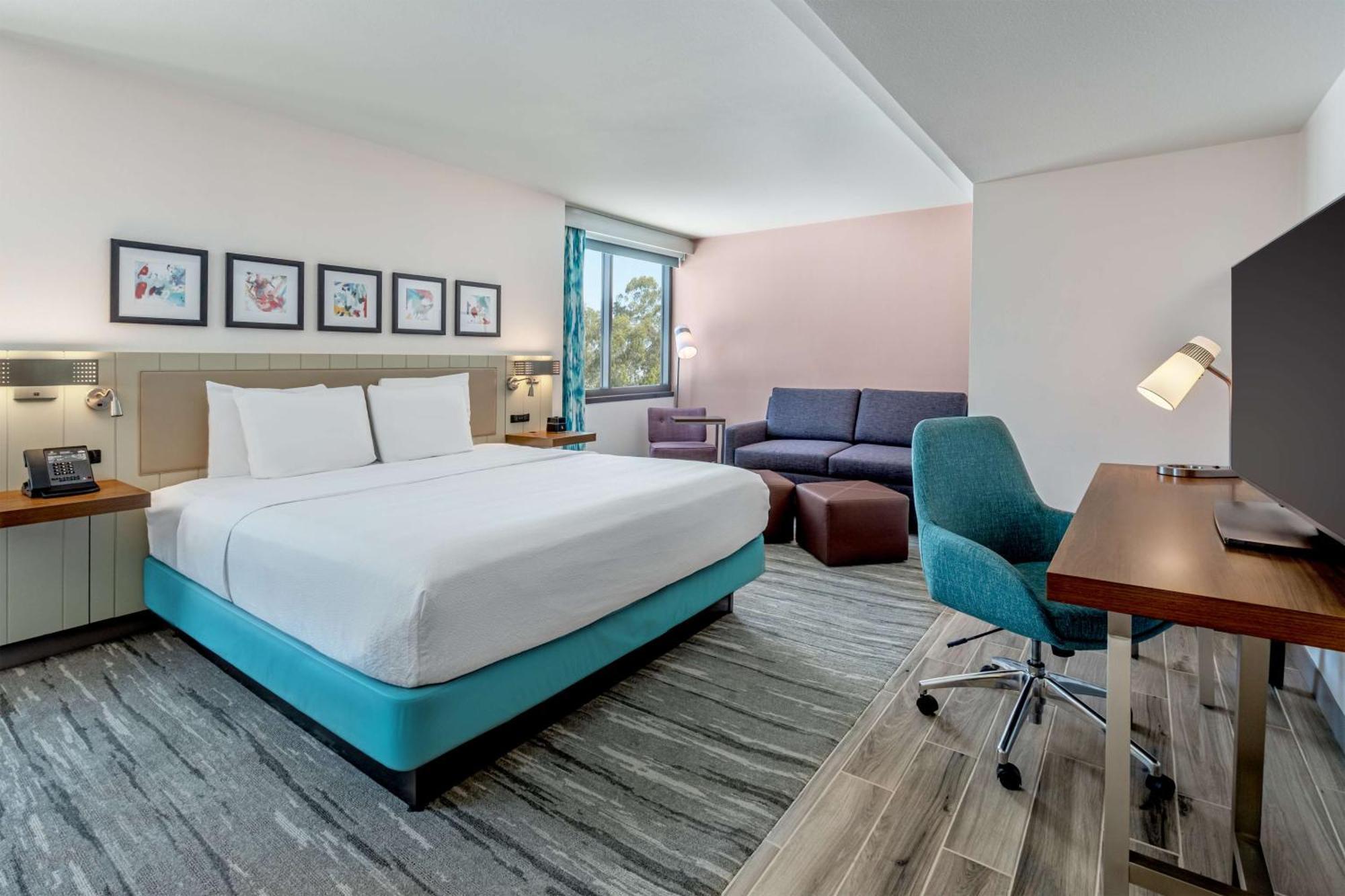 Hilton Garden Inn Los Angeles Airport Exterior photo