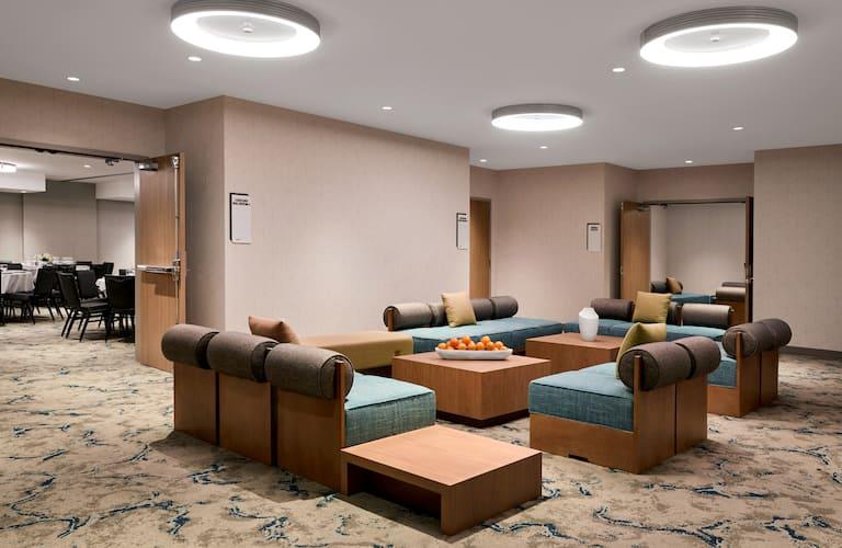 Hilton Garden Inn Los Angeles Airport Exterior photo